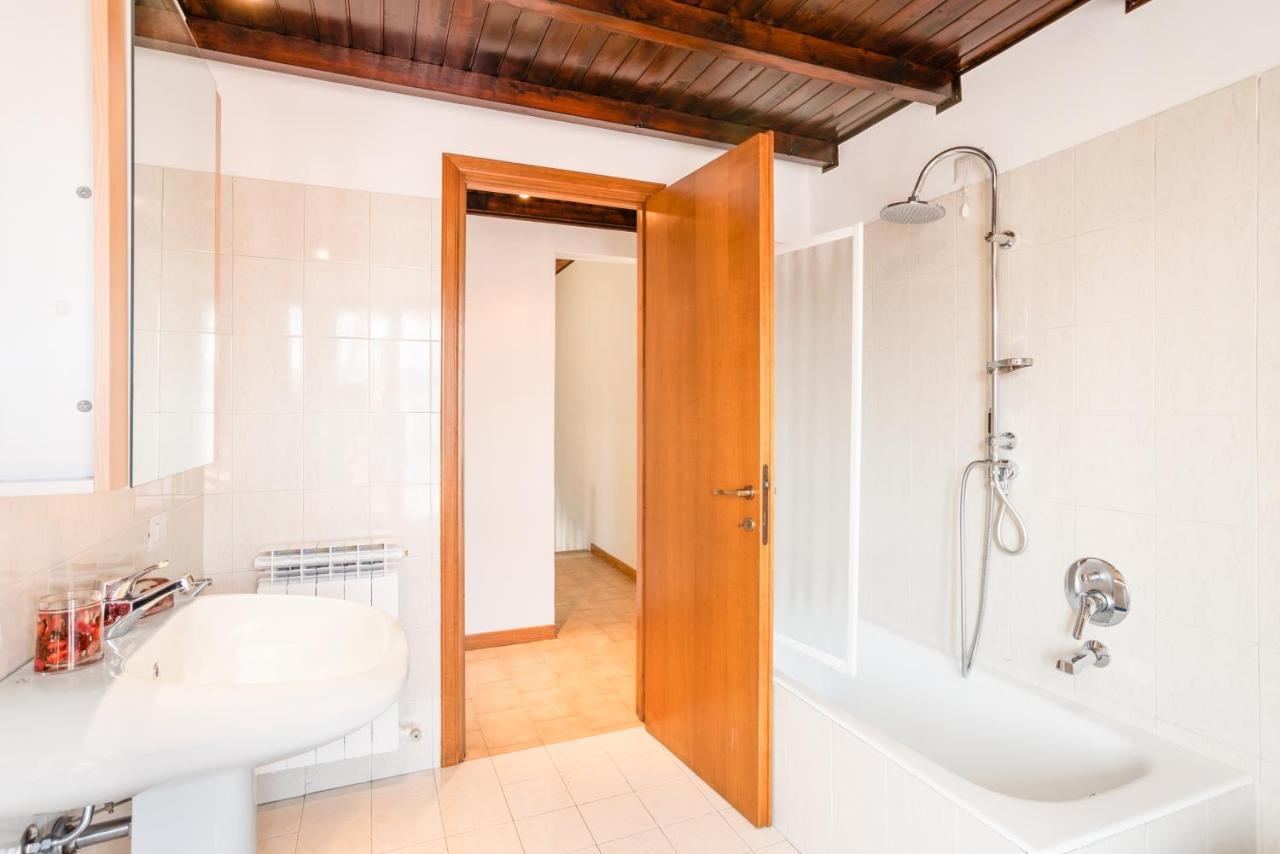 Ferienwohnung Le Tre Ninfee Di Pusiano! Free Parking Exterior foto
